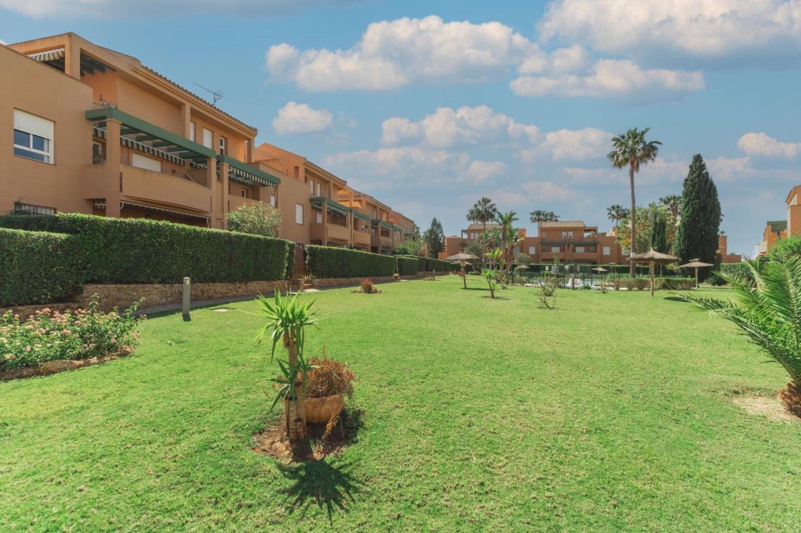 Urbanizacion Jardin Del Golf 1 Daire Novo Sancti Petri Dış mekan fotoğraf